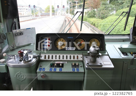 西武3000系 3009F（クハ3010）の運転台の写真素材 [122382765] - PIXTA