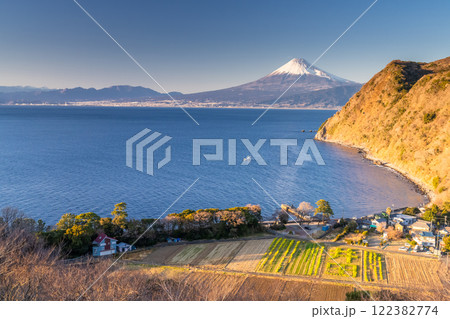 《静岡県》井田煌めきの丘から眺める富士山 《静岡県》井田煌めきの丘から眺める富士山 122382774