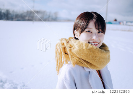 彼女と雪で遊ぶ 彼女と雪で遊ぶ 122382896