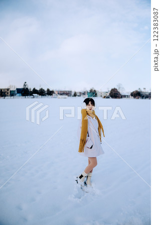 北海道で彼女デート 122383087