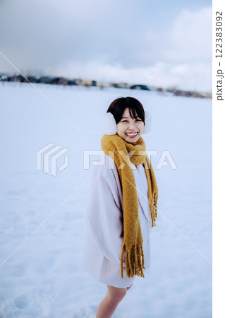 北海道で彼女デート 122383092