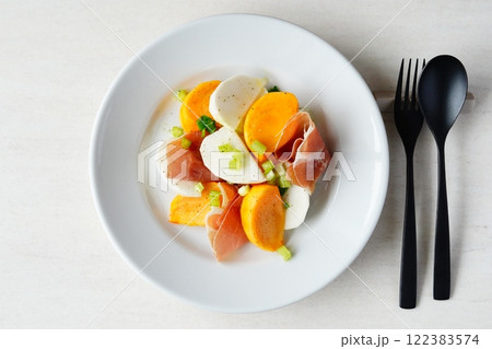 柿とカブのマリネ 柿とカブのマリネ 122383574