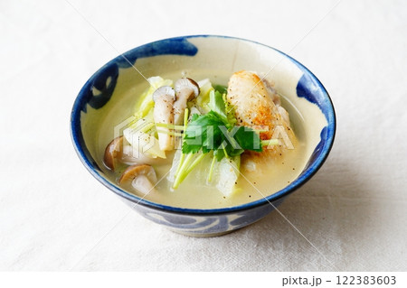 サムゲタン サムゲタン 122383603