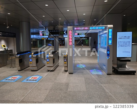 顔認証改札機(大阪駅) 顔認証改札機(大阪駅) 122385339