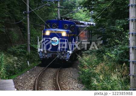 初秋の南会津へプッシュプル列車が行く…DL大樹『南会津』 122385988