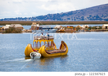 Totora boat on the Titicaca lake near Puno, Peru Totora boat on the Titicaca lake near Puno, Peru 122387823