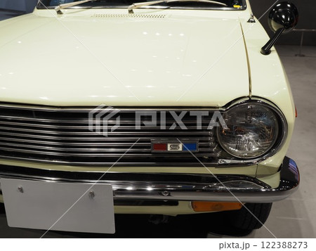 日産　サニー 122388273