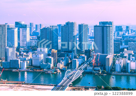 日本の東京都市景観 築地市場跡地前（手前）に広がるタワーマンション群などを望む＝令和7年1月23日 122388899