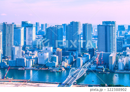 日本の東京都市景観 築地市場跡地前（手前）に広がるタワーマンション群などを望む＝令和7年1月23日 122388902