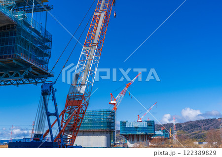 大阪府 淀川河川敷 新名神淀川橋梁工事 大阪府 淀川河川敷 新名神淀川橋梁工事 122389829