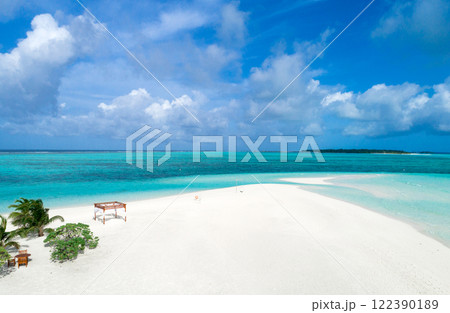 Beautiful aerial view of Maldives and tropical beach . Travel and vacation concept 122390189