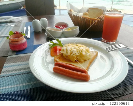 Traditional English breakfast serve with a cup of coffee, in a spa hotel 122390612