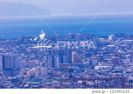 【静岡県】岩本山から望む、富士市の工業地帯 122391235