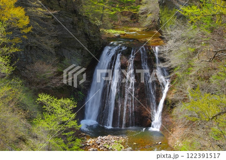 蓼科高原・横谷渓谷の王滝 122391517