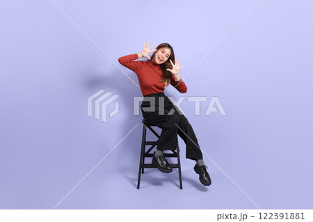 Cute Asian Woman 122391881