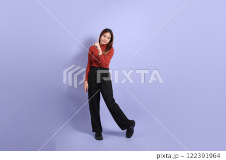 Cute Asian Woman 122391964