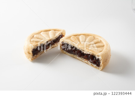 和菓子 粒あんもなか イメージ 和菓子 粒あんもなか イメージ 122393444