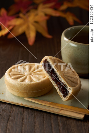 和菓子 粒あんもなか イメージ 和菓子 粒あんもなか イメージ 122393454