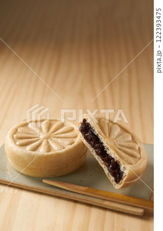 和菓子 粒あんもなか イメージ 和菓子 粒あんもなか イメージ 122393475