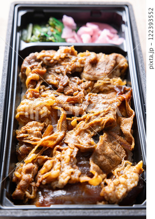 美味しい国産牛肉の牛めし弁当 美味しい国産牛肉の牛めし弁当 122393552