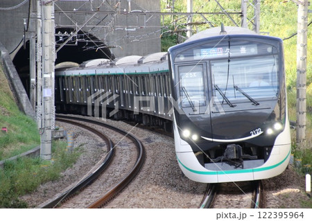 東急田園都市線を行く2020系 122395964