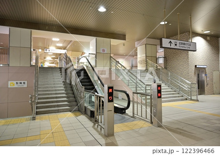 八田駅名古屋線（近畿日本鉄道）駅構内 122396466