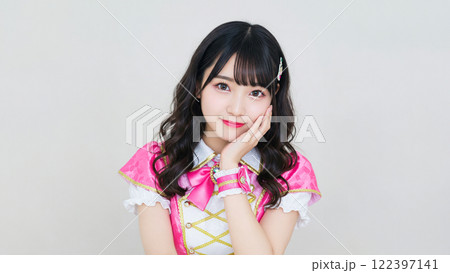 頬杖つくアイドル 頬杖つくアイドル 122397141