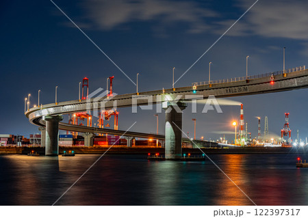 四日市　工業地帯の夜景　名古屋 122397317