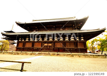 京都府　東寺・金堂（国宝） 京都市 南区 九条町　2022年2月 122399149