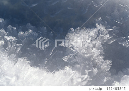 雪の結晶　氷の造形 122405845