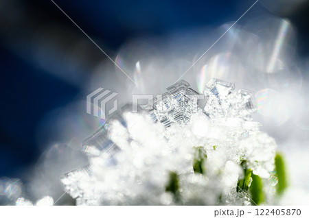 雪の結晶 氷の造形 雪の結晶 氷の造形 122405870