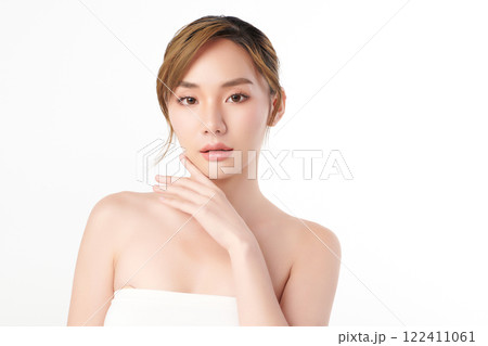 Beautiful young asian woman with clean fresh skin on white background, Face care, Facial treatment, Cosmetology, beauty and spa, Asian women portrait. 122411061