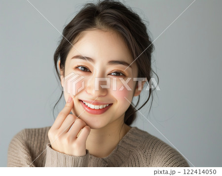 美肌の40代女性 122414050