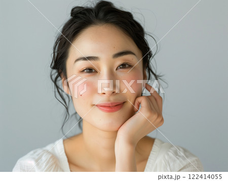 美肌の40代女性 122414055