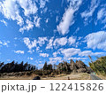 青空と白い雲 122415826