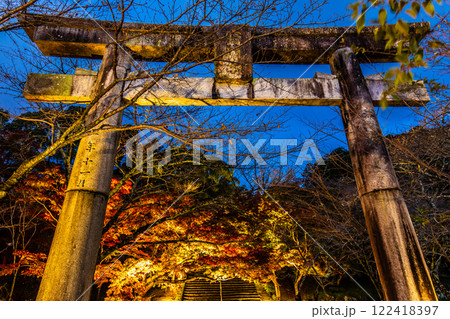 宝満宮竈門神社の紅葉ライトアップ【福岡県太宰府市】 宝満宮竈門神社の紅葉ライトアップ【福岡県太宰府市】 122418397