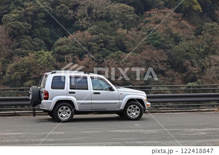 展望台と車～長陽大橋展望所 122418847
