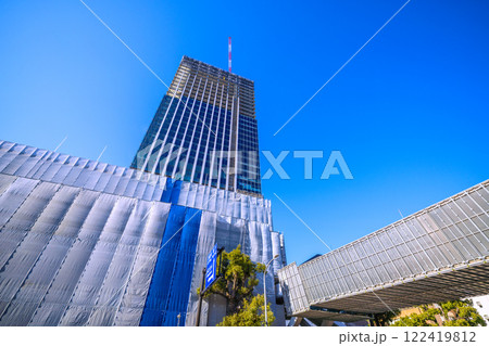 日本の横浜都市景観 関内駅前の横浜市旧市庁舎街区活用事業新築等工事などを望む=令和7年1月22日 日本の横浜都市景観 関内駅前の横浜市旧市庁舎街区活用事業新築等工事などを望む=令和7年1月22日 122419812