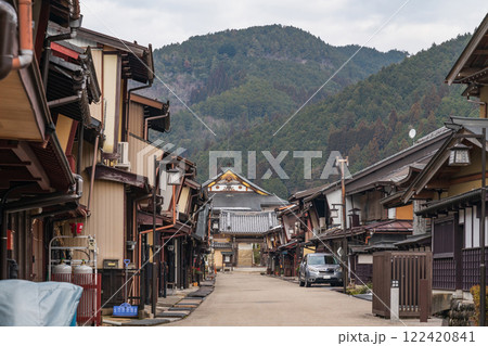 郡上八幡の古い町並み〈岐阜県郡上市〉 122420841