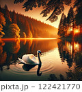 黄昏に染まる湖と白鳥のシルエット 122421770