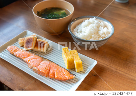 おいしい鮭の朝食 おいしい鮭の朝食 122424477
