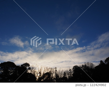 幻想的な空 122424902