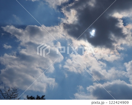 幻想的な空 幻想的な空 122424909