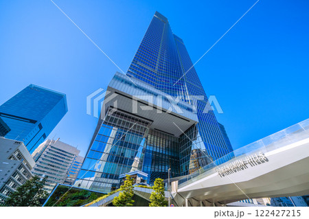 日本の東京都市景観 新時代へ…虎ノ門ヒルズステーションタワーやビル群などを望む＝令和7年1月18日 122427215