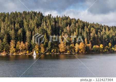 Autumn at Schluchsee lake in the Black Forest, Baden-Wuerttemberg, Germany 122427364