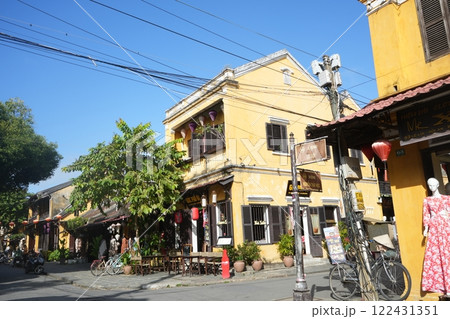 ベトナム ホイアンの街並み ベトナム ホイアンの街並み 122431351