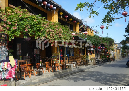 ベトナム ホイアンの街並み ベトナム ホイアンの街並み 122431355