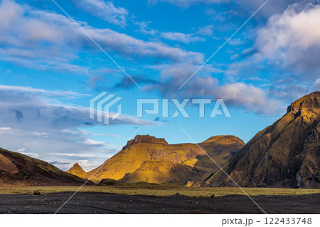 Fascinating autumn Katla Geopark on the island of Iceland Fascinating autumn Katla Geopark on the island of Iceland 122433748