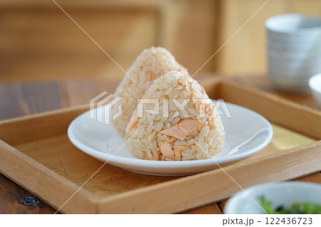 鮭おにぎり 122436723