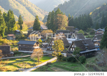 《富山県》秋の相倉合掌造り集落・五箇山 122438281